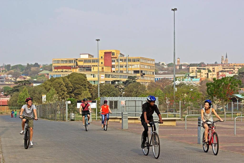 Cosmopolitan Accommodation Group Johannesburg Exterior photo